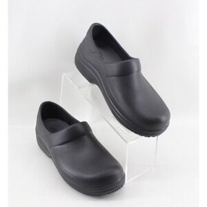 Crocs Women's Slip Resistant Shoes Neria Pro II Clogs Nurse Shoes Work Shoe SZ 8